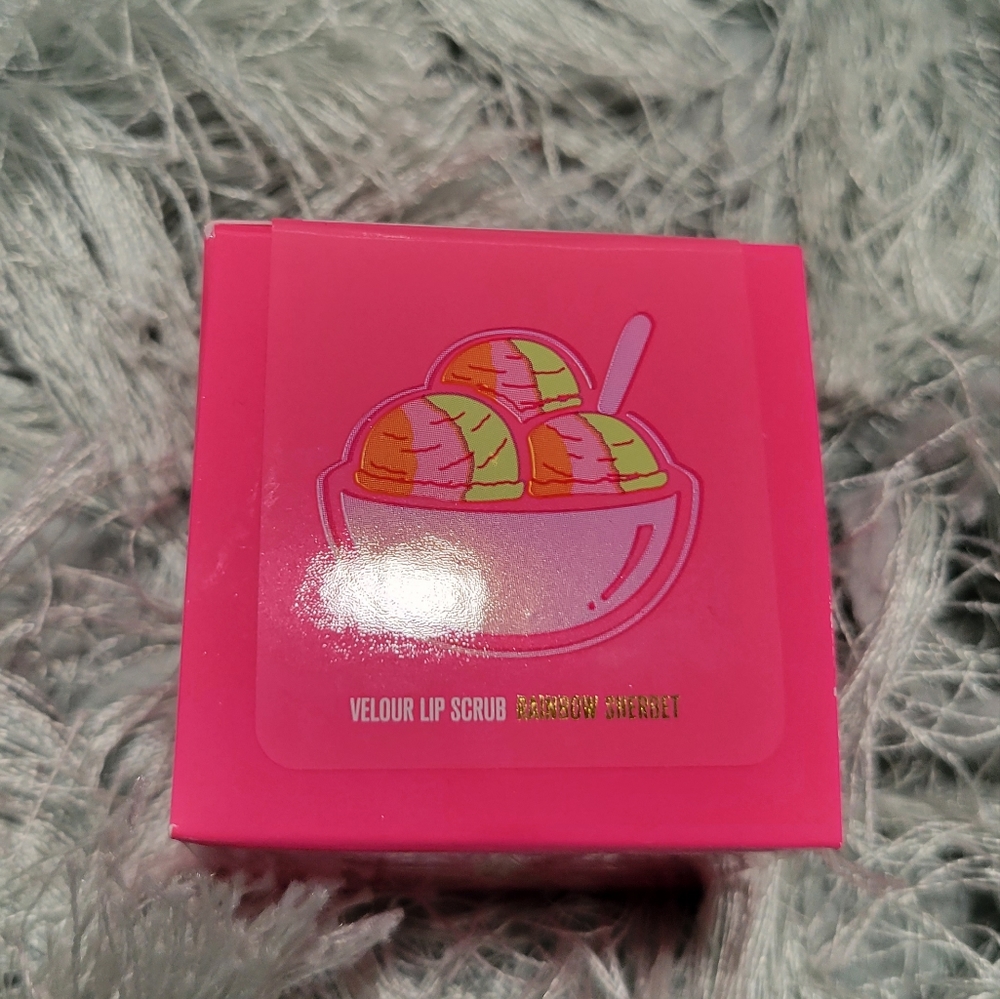 Jeffree star lip scrub